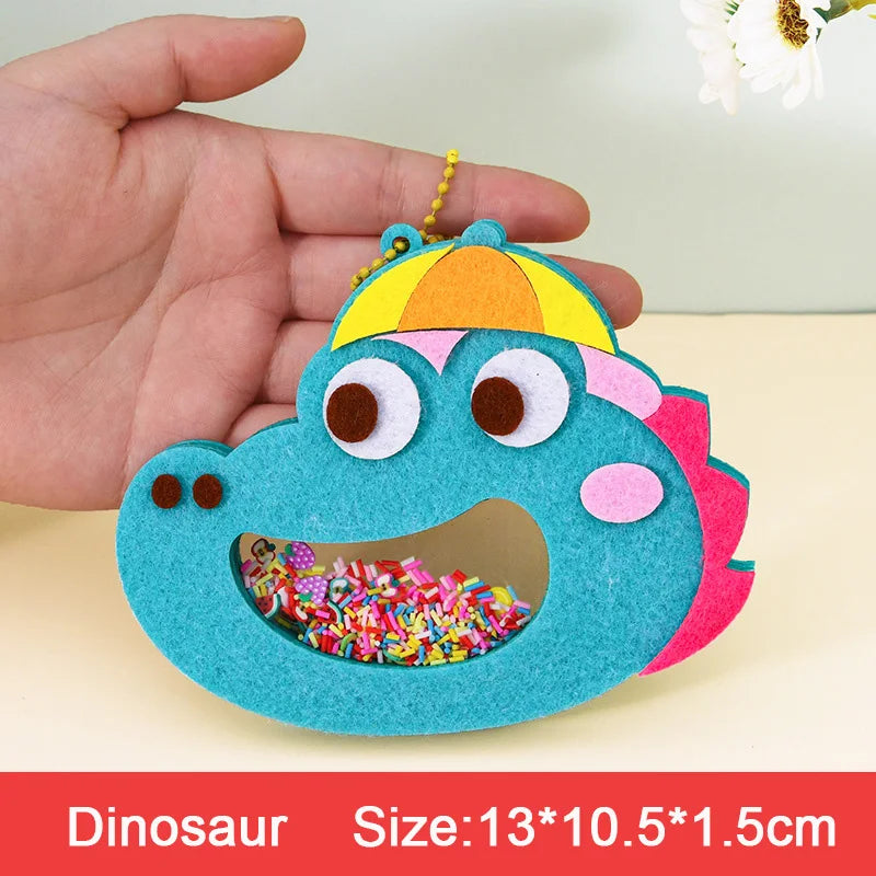 DIY Animal Shake Pendant Art Craft Kits for Kids Boys Girls Easy To Paste Non Woven Shaker with Chain Children Handmade Toys