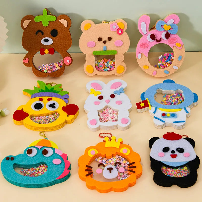 DIY Animal Shake Pendant Art Craft Kits for Kids Boys Girls Easy To Paste Non Woven Shaker with Chain Children Handmade Toys