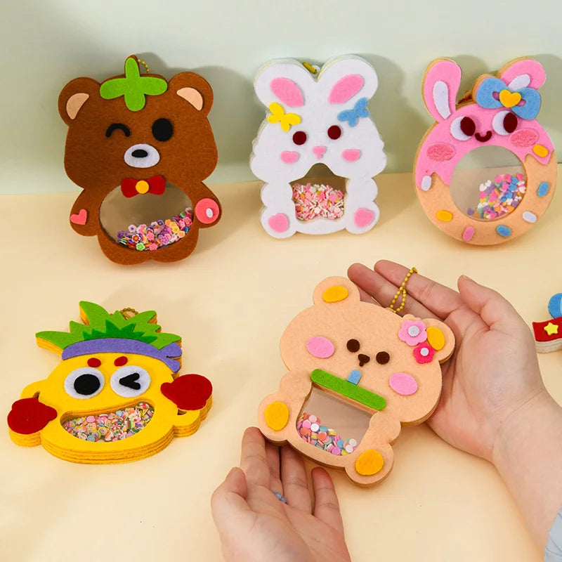 DIY Animal Shake Pendant Art Craft Kits for Kids Boys Girls Easy To Paste Non Woven Shaker with Chain Children Handmade Toys